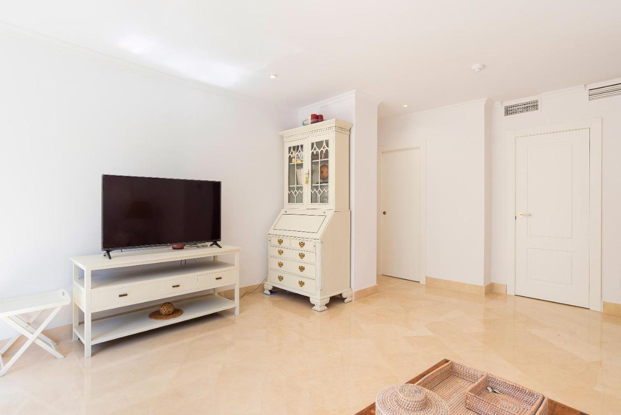 Elviria Playa White Pearl Beach Марбеля Екстериор снимка