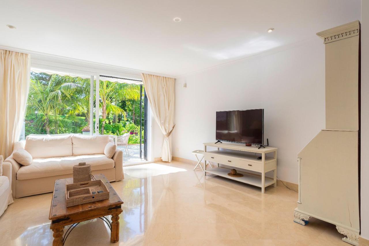 Elviria Playa White Pearl Beach Марбеля Екстериор снимка
